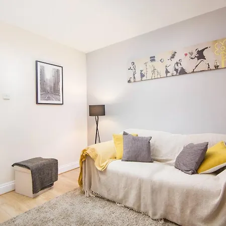 Bright 1Bed Apt Between City Centre / Ashton Gate דירה