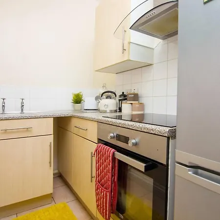 Bright 1Bed Apt Between City Centre / Ashton Gate Апартаменты *
